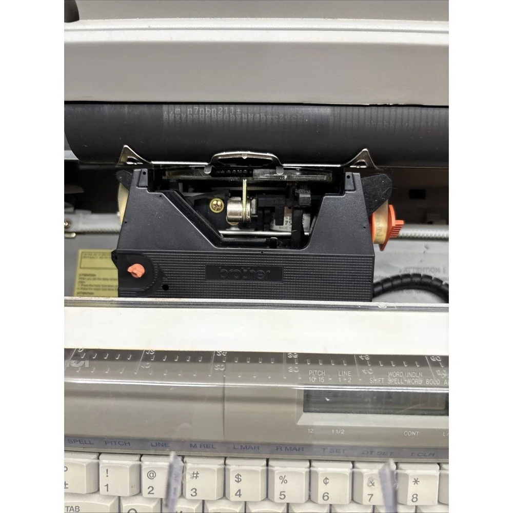 Brother SX-4000 LCD Display Electronic Typewriter with Cover tested/Works